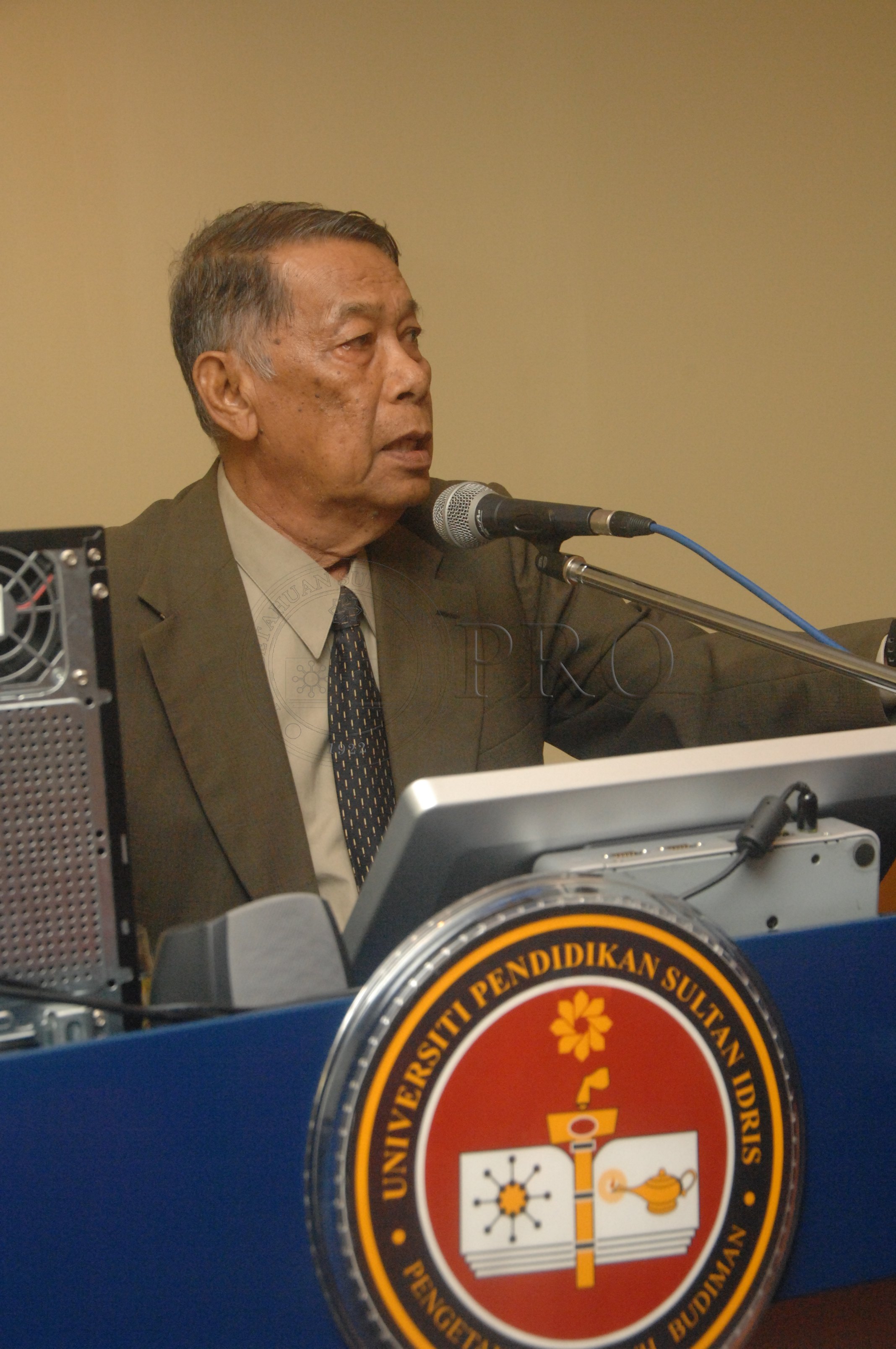 PRO 14 34 WACANA FBA 0098